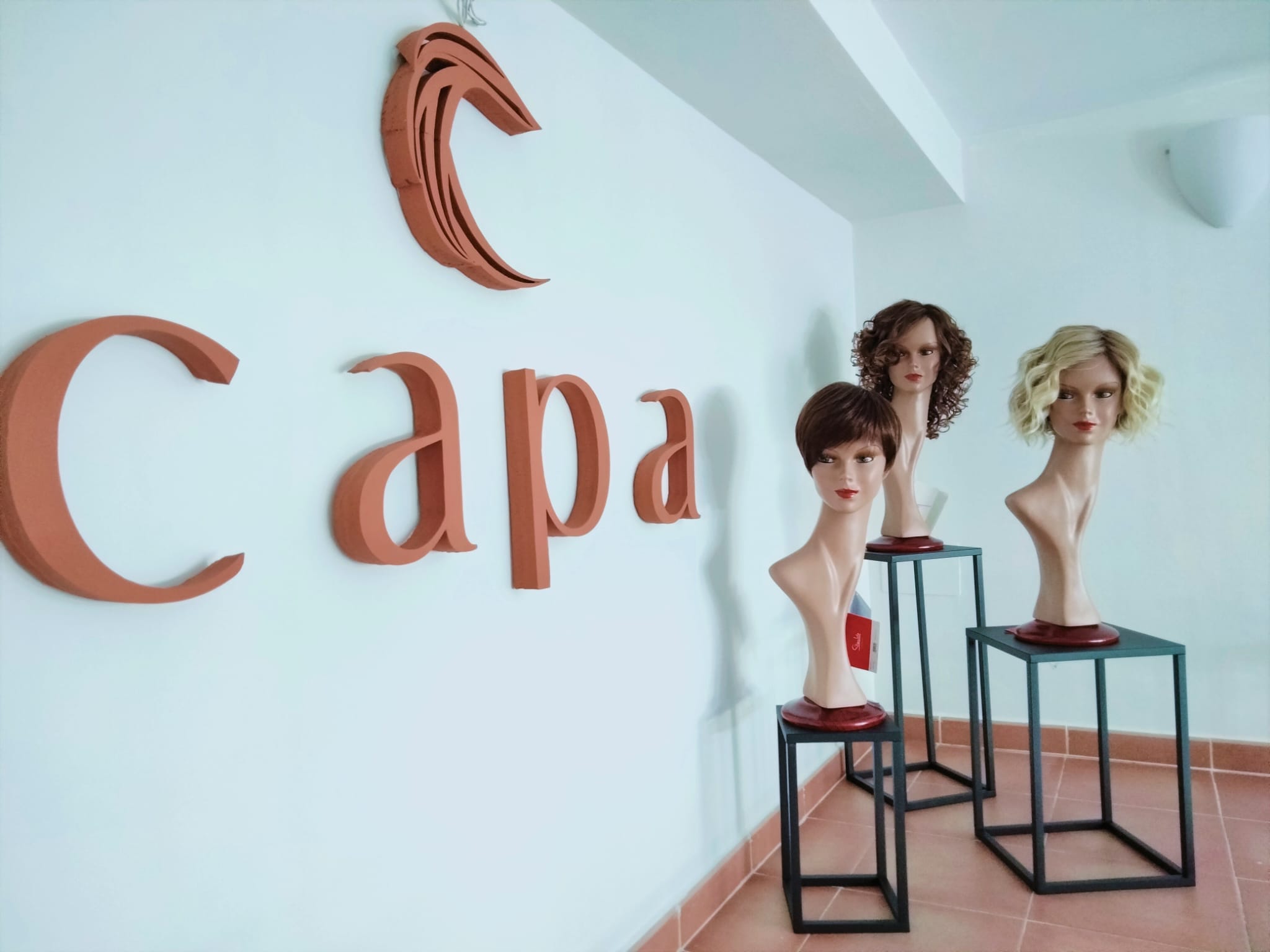 CAPA PELUCAS Y PRÓTESIS CAPILARES